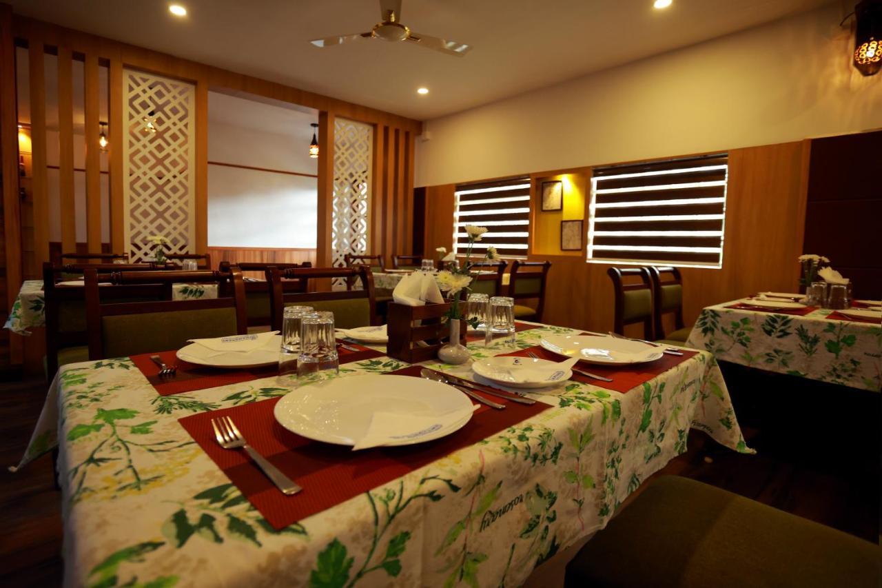 Hotel Maharani Pala Εξωτερικό φωτογραφία