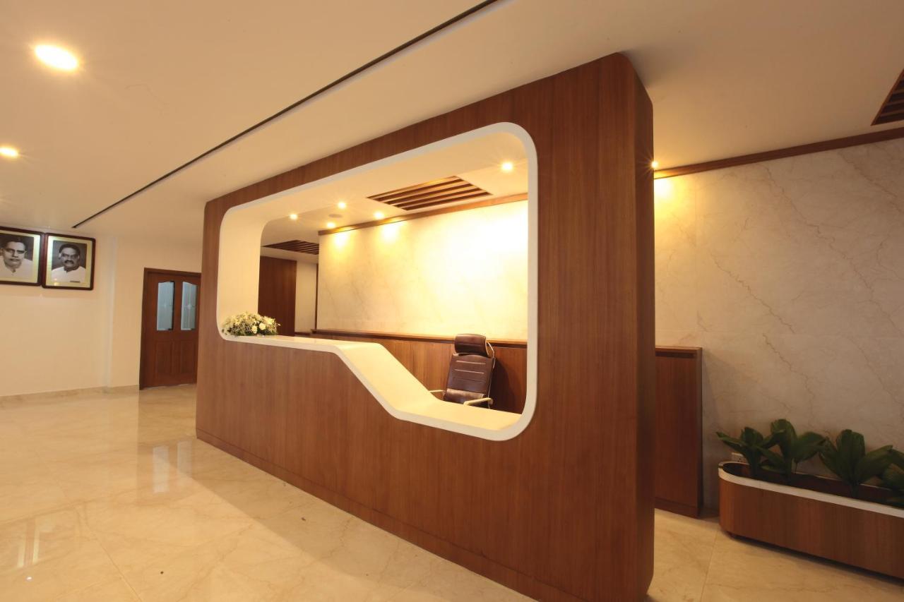 Hotel Maharani Pala Εξωτερικό φωτογραφία